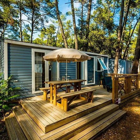 Camping La Sousta**** Remoulins Luaran gambar
