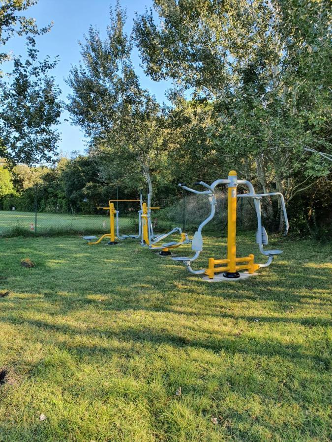 Camping La Sousta**** Remoulins Luaran gambar