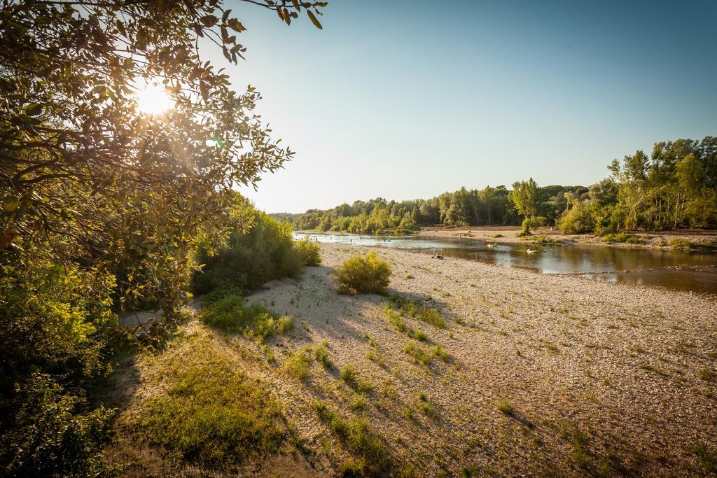 Camping La Sousta**** Remoulins Luaran gambar