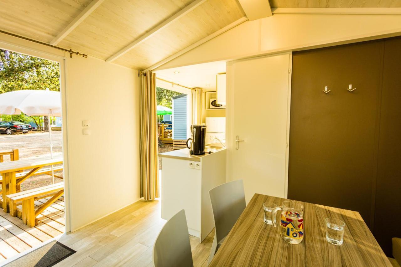 Camping La Sousta**** Remoulins Luaran gambar