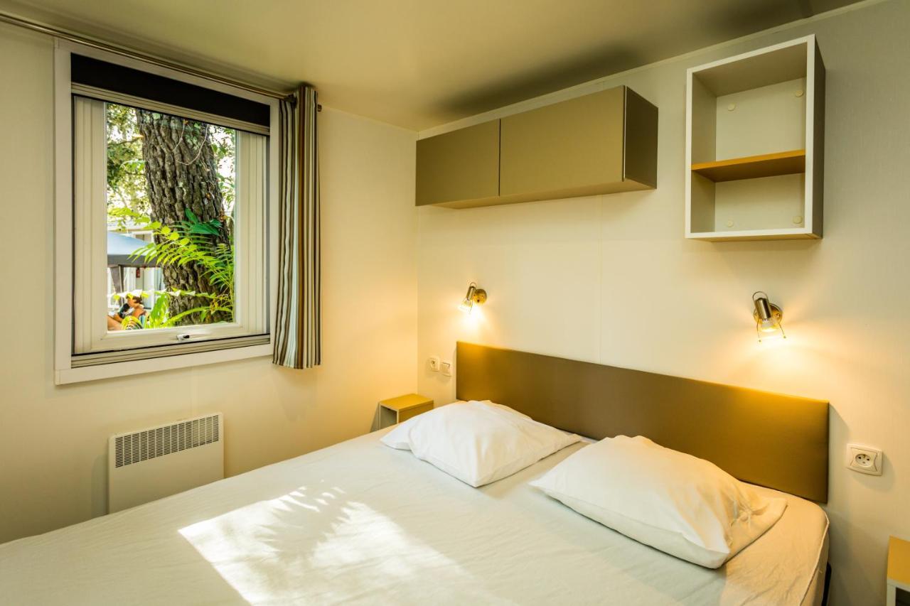 Camping La Sousta**** Remoulins Luaran gambar